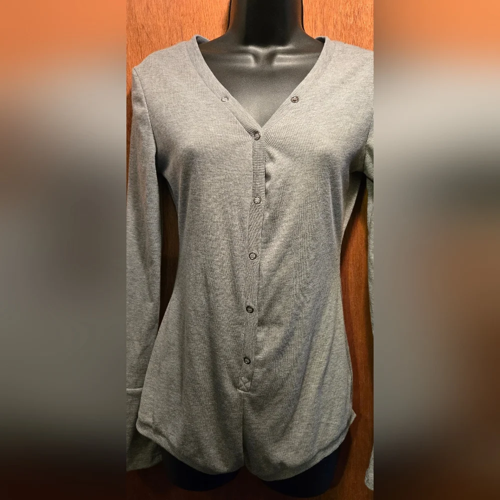 Moxeay SUPER CUTE NWT gray thermal romper szS - Picture 3 of 8